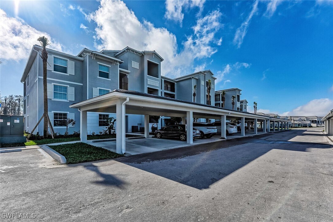 Foto principal - 6058 National Blvd