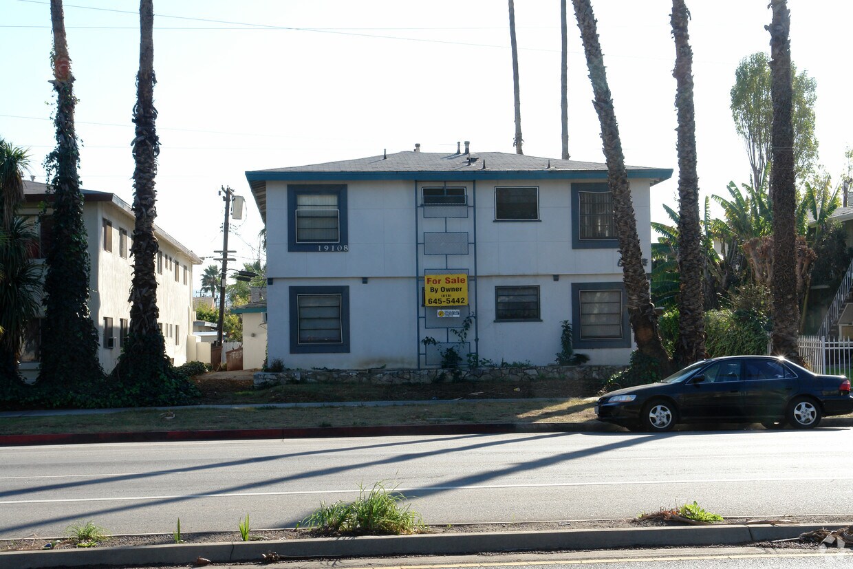 Primary Photo - 19108 Sherman Way