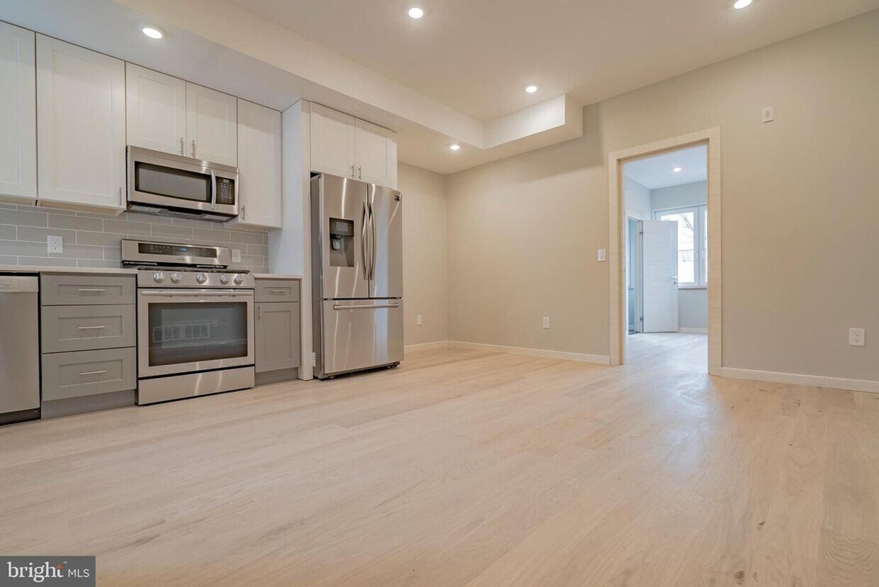 Foto principal - 2142 W Master Street