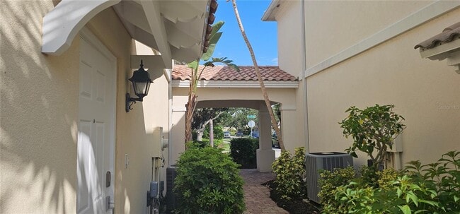 Building Photo - 1801 Burgos Dr