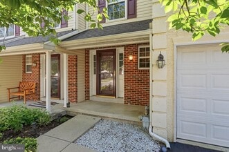 Building Photo - 1046 Balley Dr