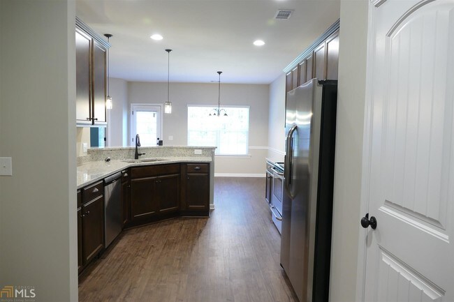 Building Photo - 116 Red Maple Ln