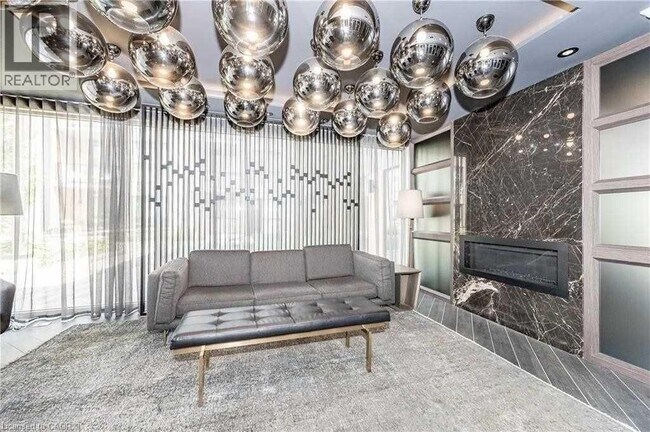 Building Photo - 210 Sabina Dr