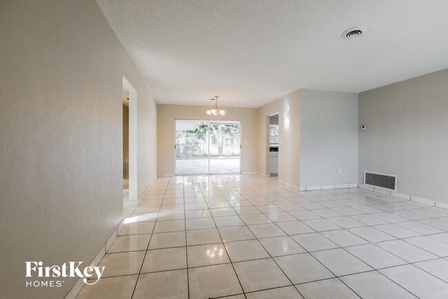 Foto del edificio - 6501 NW 22nd St