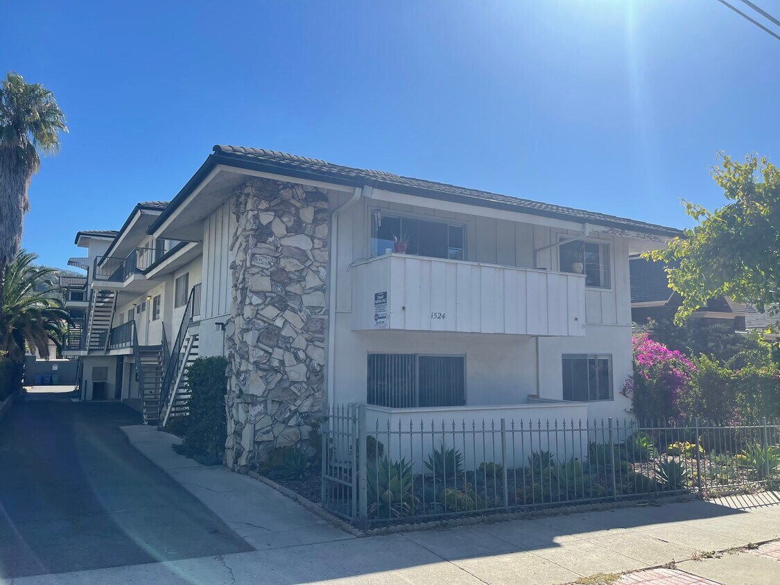 Front View - 1524 Garden St