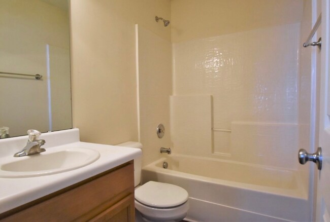 Foto del edificio - 305 Cline Falls Dr