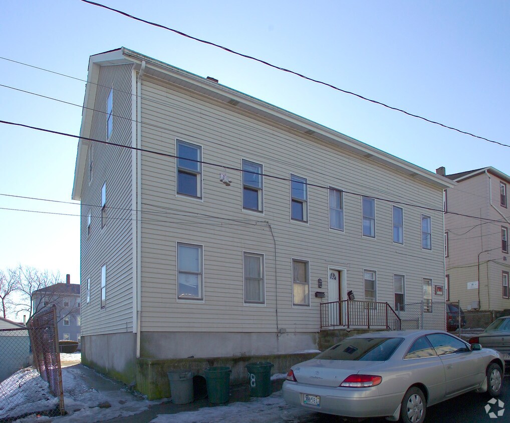 178 5th St, Fall River, MA 02721 Apartments in Fall River, MA