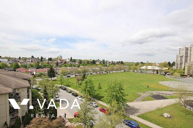 Building Photo - The Millenio 1 BR APT Rental 703-3520 Crowley Drive Vancouver: VADA