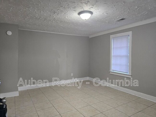 Photo - 1339 Blue Ridge Terrace House