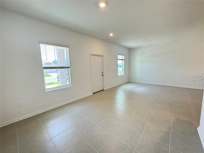 Foto del edificio - 2848 Haze Rd