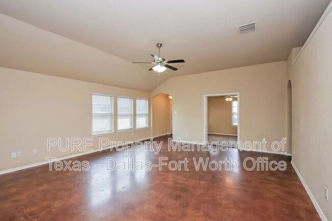 Foto del edificio - 7318 Mistletoe Trail