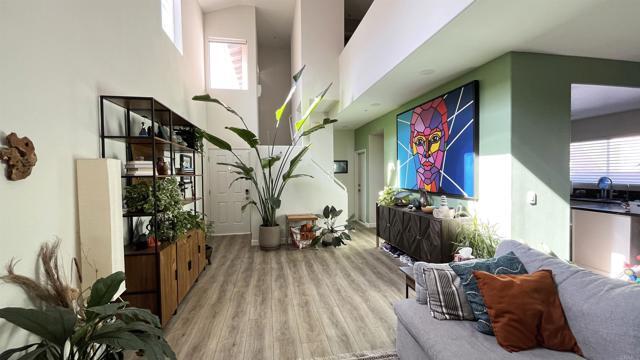 Foto del edificio - 9300 Burnet Ave