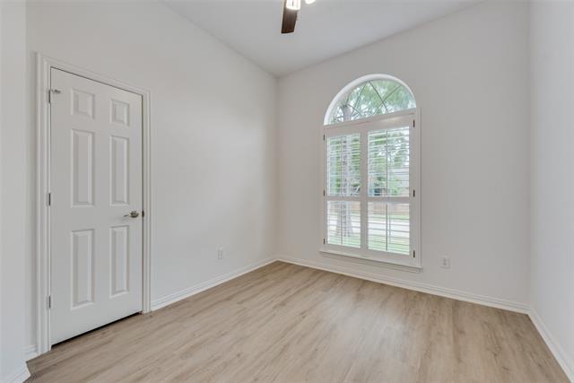 Building Photo - 4008 Daden Oaks Dr