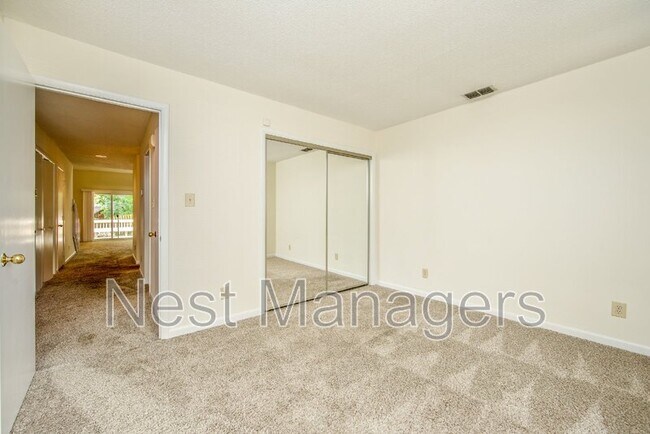 Foto del edificio - 503 Cypress Trace Dr