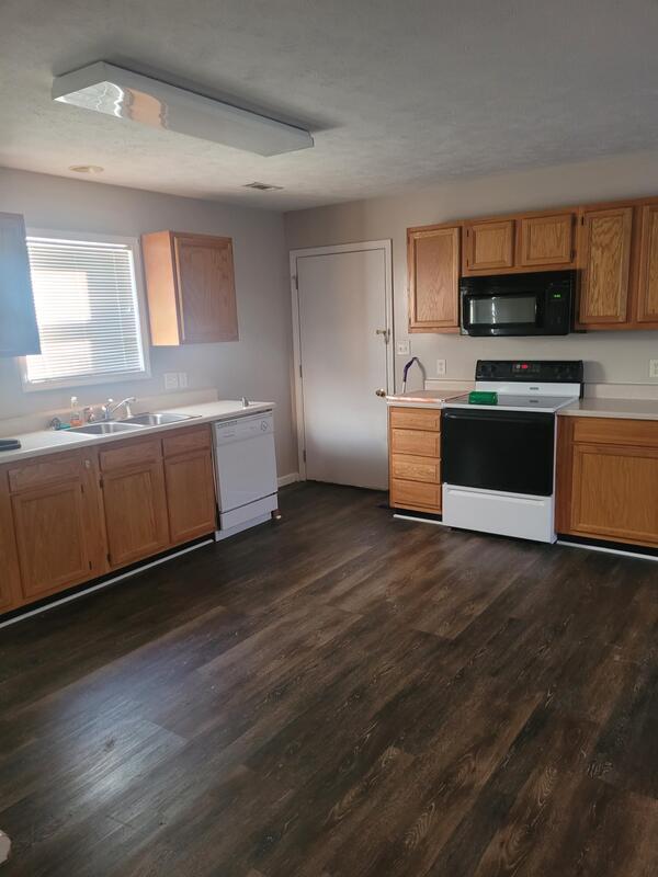Building Photo - 304 N Ferne Clyffe Rd