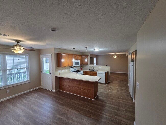 Foto del edificio - 835 Cornsilk Ct