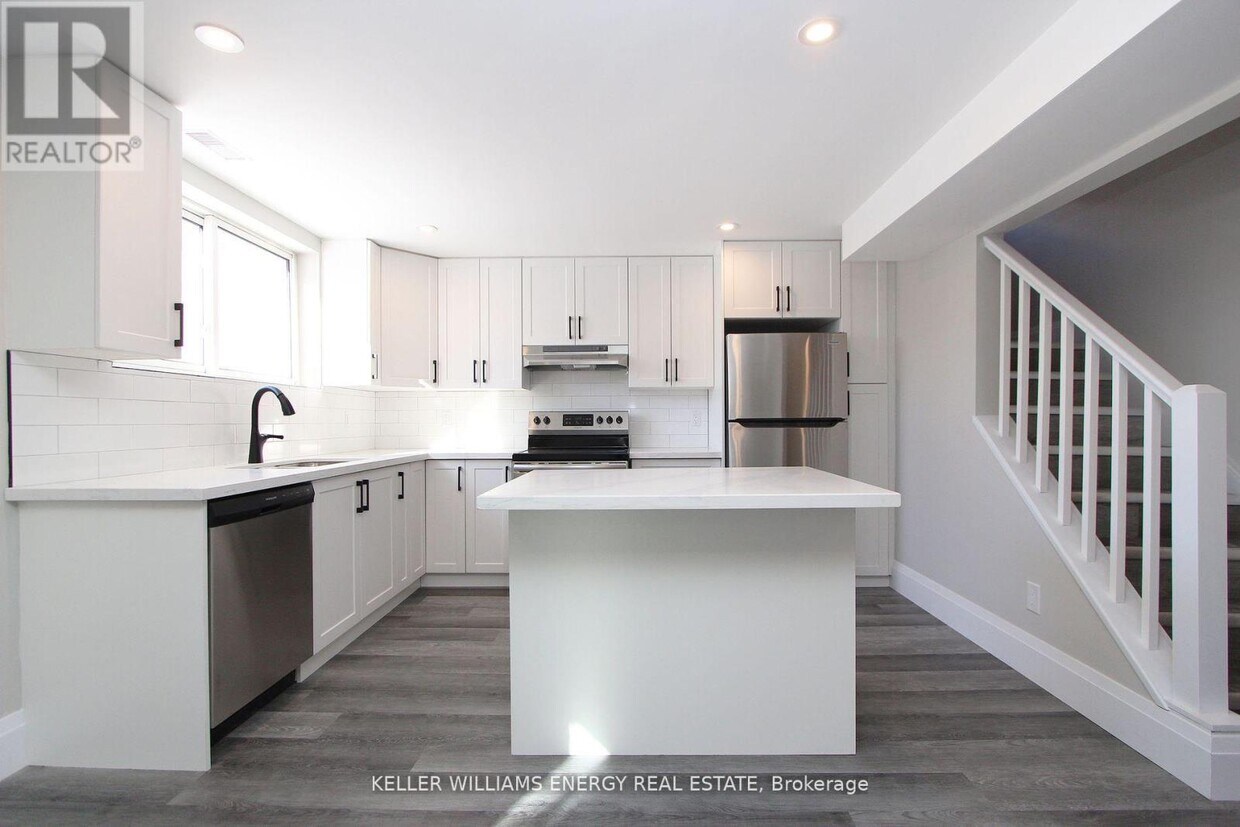 Photo principale - 634 Wilson Rd N