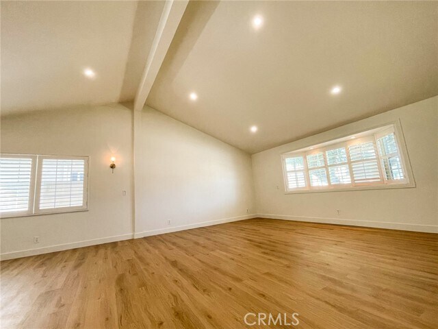 Foto del edificio - 1010 Huggins Ave