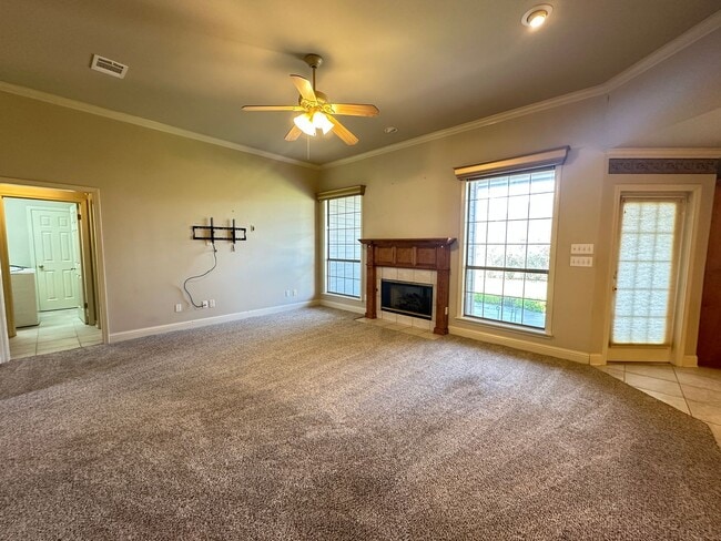 Building Photo - BEAUTIFUL HOME IN AZALEA GARDENS