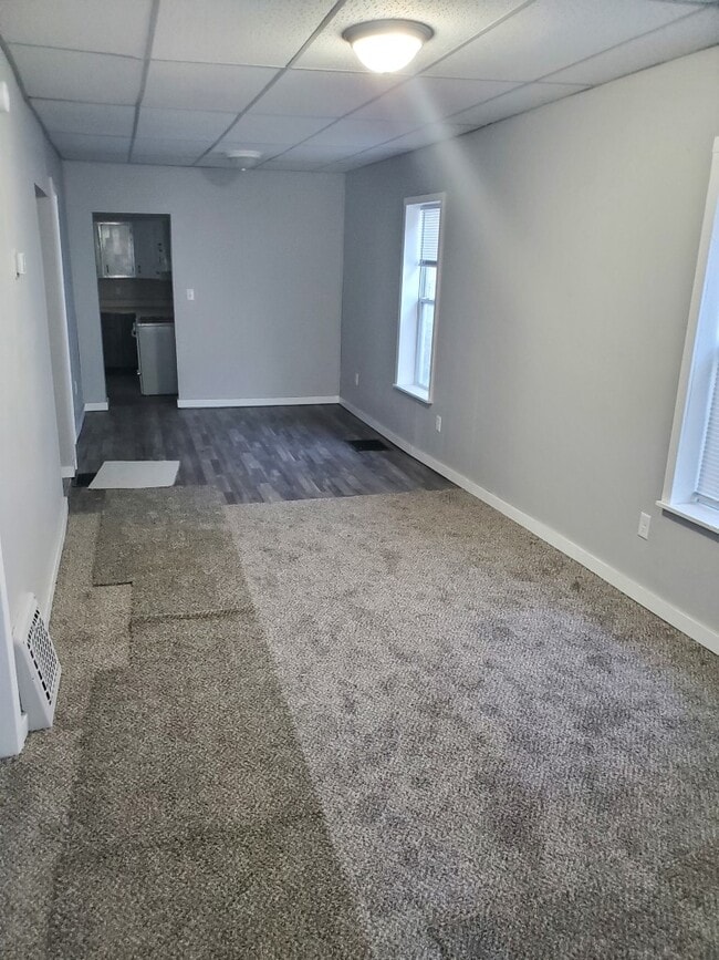 Foto del edificio - 310 E 9th St