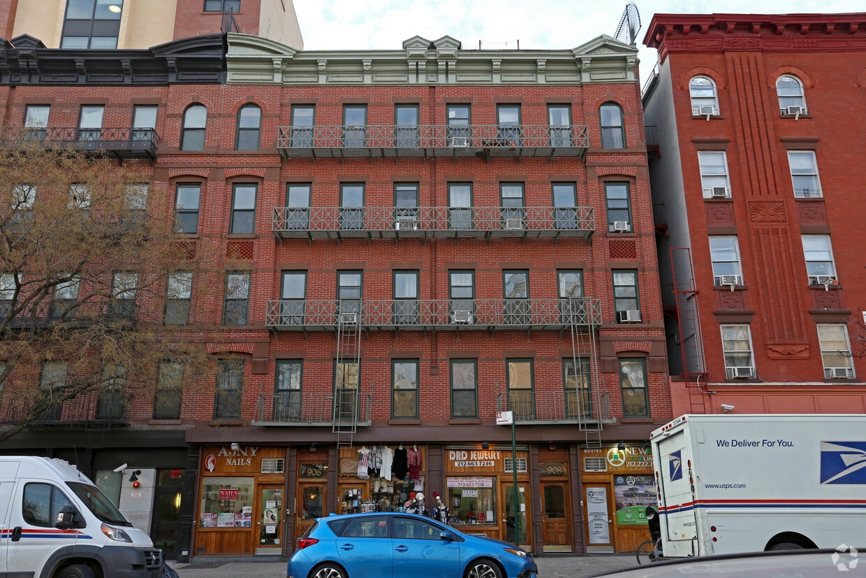 Building Photo - 906 Amsterdam Ave