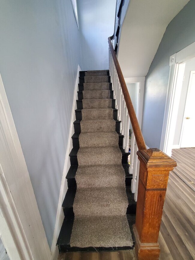 Foto del edificio - Spacious 3 Bedroom 1.5 Bath House in Price...