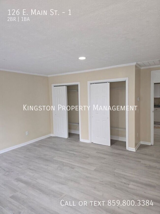 Foto del edificio - 126 E Main St