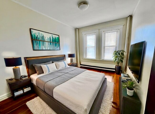 Building Photo - 19 Washington St S