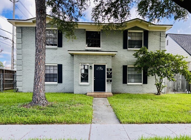 Foto del edificio - 6601 Meadowlawn St