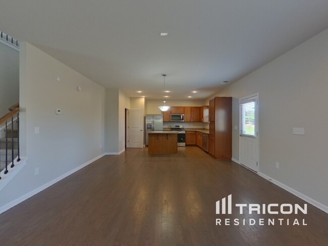 Building Photo - 280 Paulownia Cir