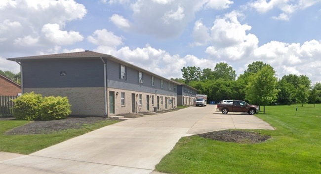 Building Photo - Spacious 2-Bedroom Living in a Quiet Commu...