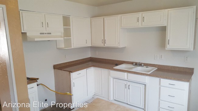 Building Photo - 3721 W Mulberry Dr