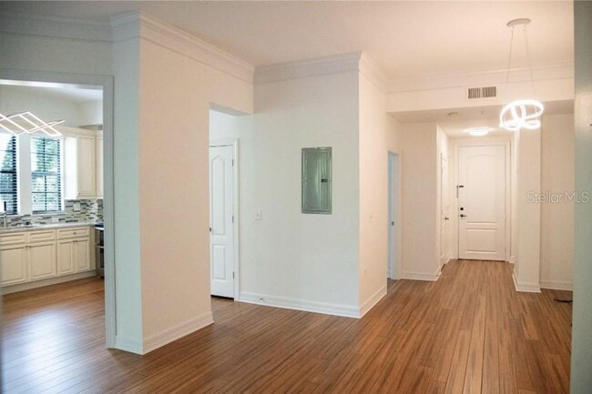 Foto del edificio - 501 Mirasol Cir