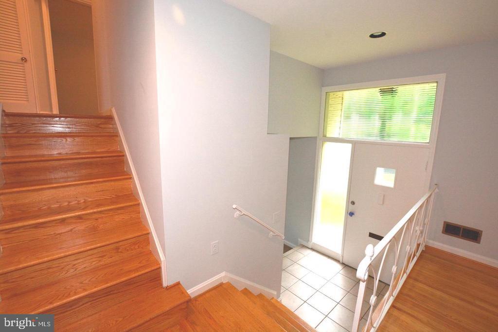 Foto principal - 8618 Hempstead Ave