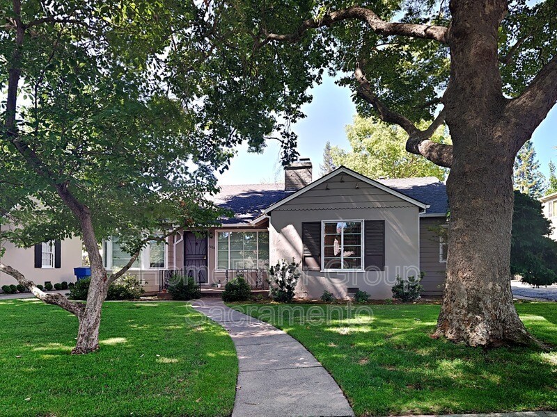 Primary Photo - 1036 10th Ave