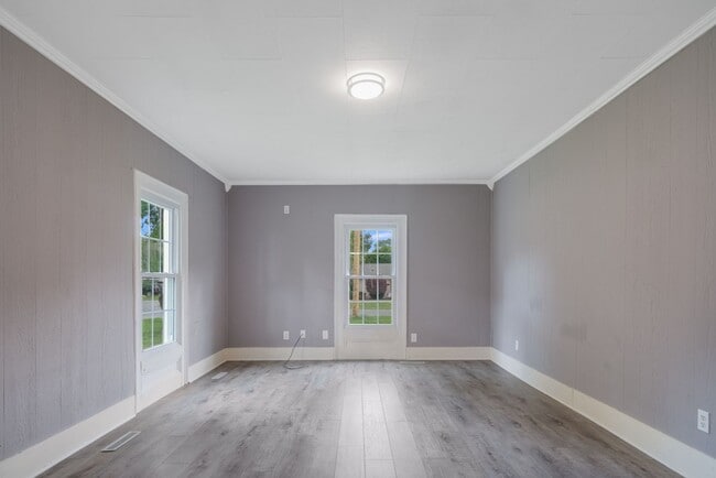 Building Photo - 2 Bedroom / 2 Bathroom House in Tuscola