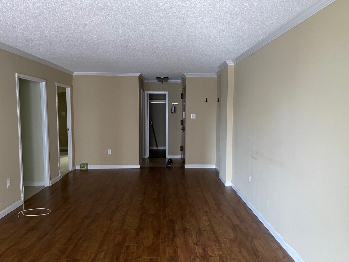 Photo - 250 S Reynolds St (Alexandria, VA)