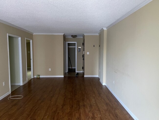 Photo - 250 S Reynolds St Apartment