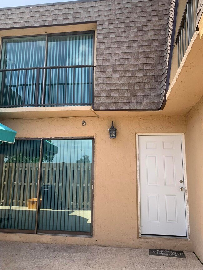 Building Photo - 5304 Waterview Cir