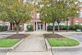 Building Photo - 600 Edelen Station Pl