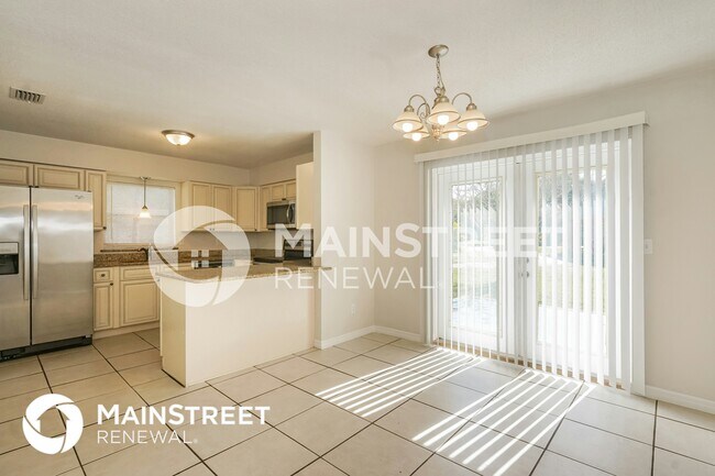 Foto del edificio - 301 Farmbrook Rd