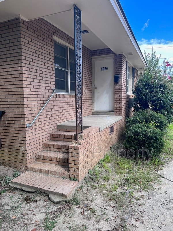 102 Merriman Ave, Greenwood, SC 29646 Condo for Rent in Greenwood, SC