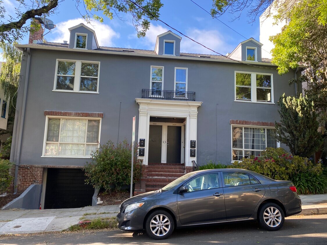 Front view - 2415 Hilgard Ave