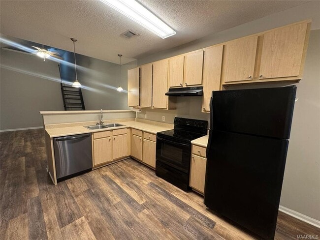 Building Photo - 189 Pine Meadows Cir