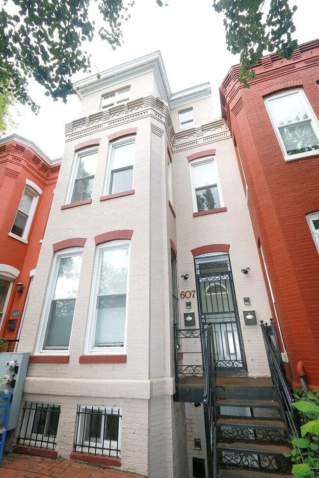 Building Photo - 607 P St NW
