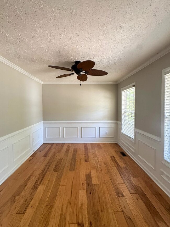 Building Photo - Spacious 4 Bed 2.5 Bath Home in Carolina Lakes