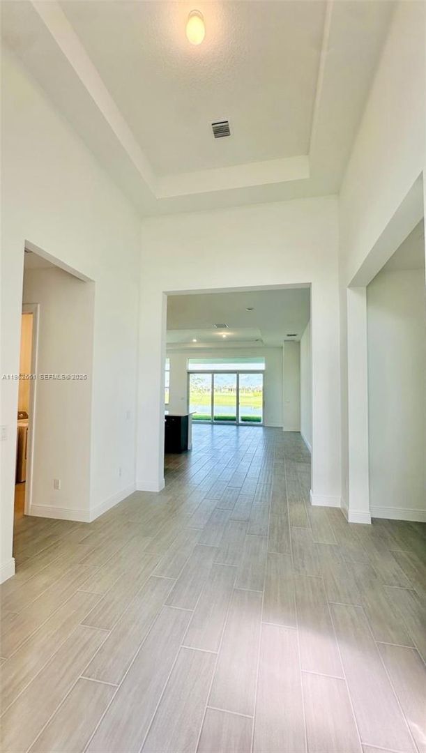 Building Photo - 5243 Rivo Alto Cir