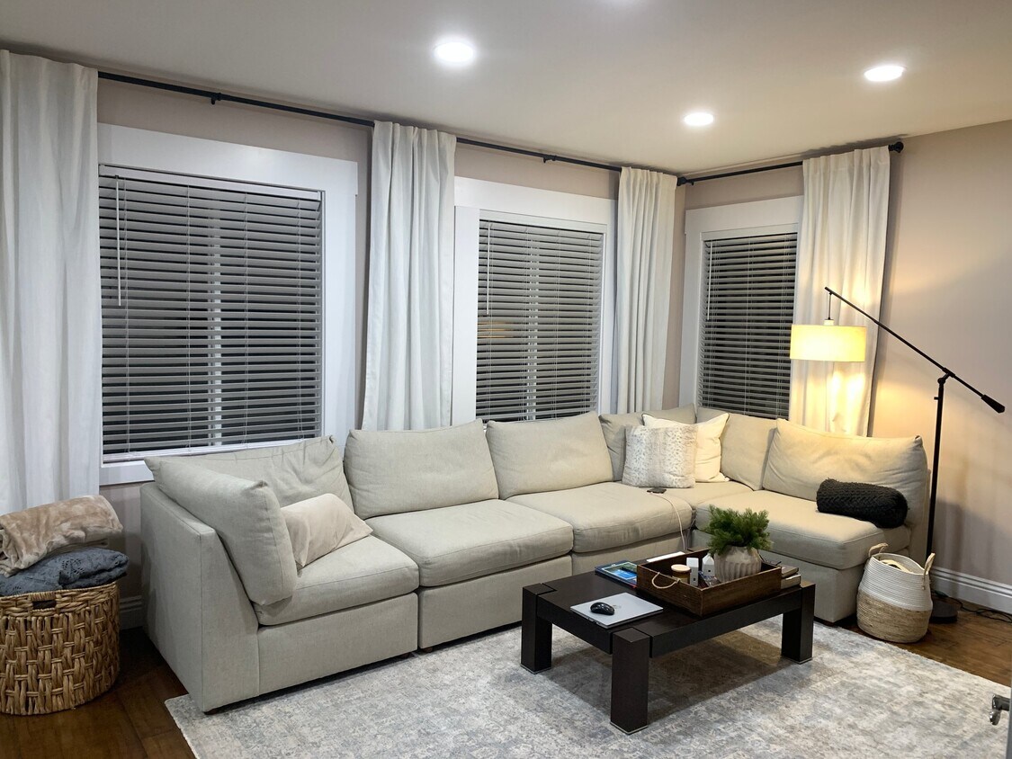 Foto del edificio - 15852 Amston Ct