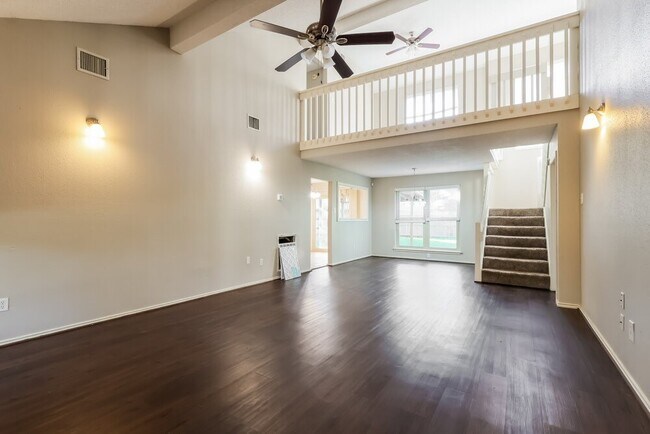 Foto del edificio - 17103 Spruce Run Dr