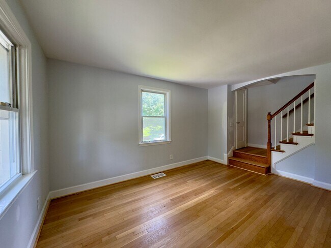 Foto del edificio - Charming 3 Bedroom/1.5 Bathroom Home in Lo...